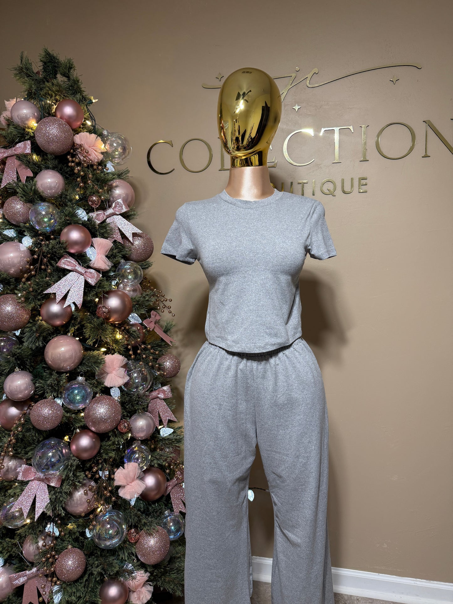 Fit Top and Wide-Leg Pants Set